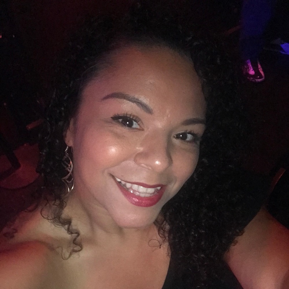 Meet your Posher, Monica